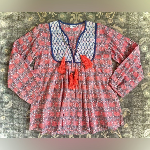 SZ Block Prints Tunic Top with Tassel Accents and floral design - Picture 1 of 5